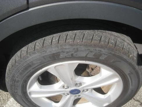 Used 2016 Ford Escape SE w/ SE Cold Weather Package image 31