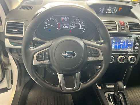 Used 2018 Subaru Forester 2.5i Touring AWD/4WD image 23