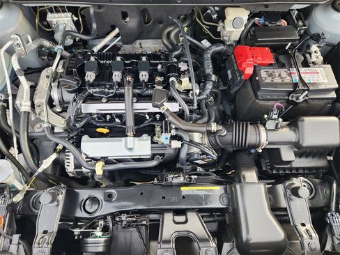 Used 2024 Nissan Kicks SR image 29