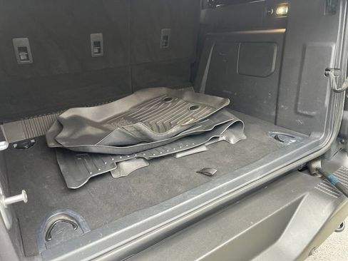 Used 2023 Ford Bronco Badlands w/ Sasquatch Package AWD/4WD image 19