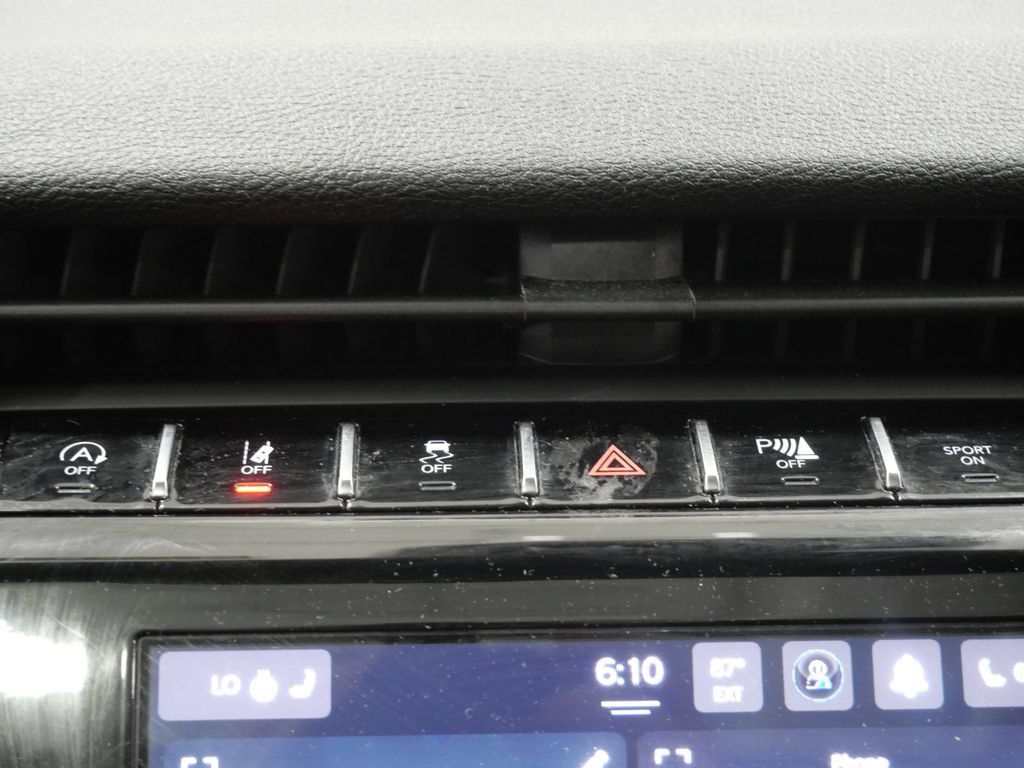 Used 2023 Jeep Grand Cherokee L Laredo AWD/4WD image 18