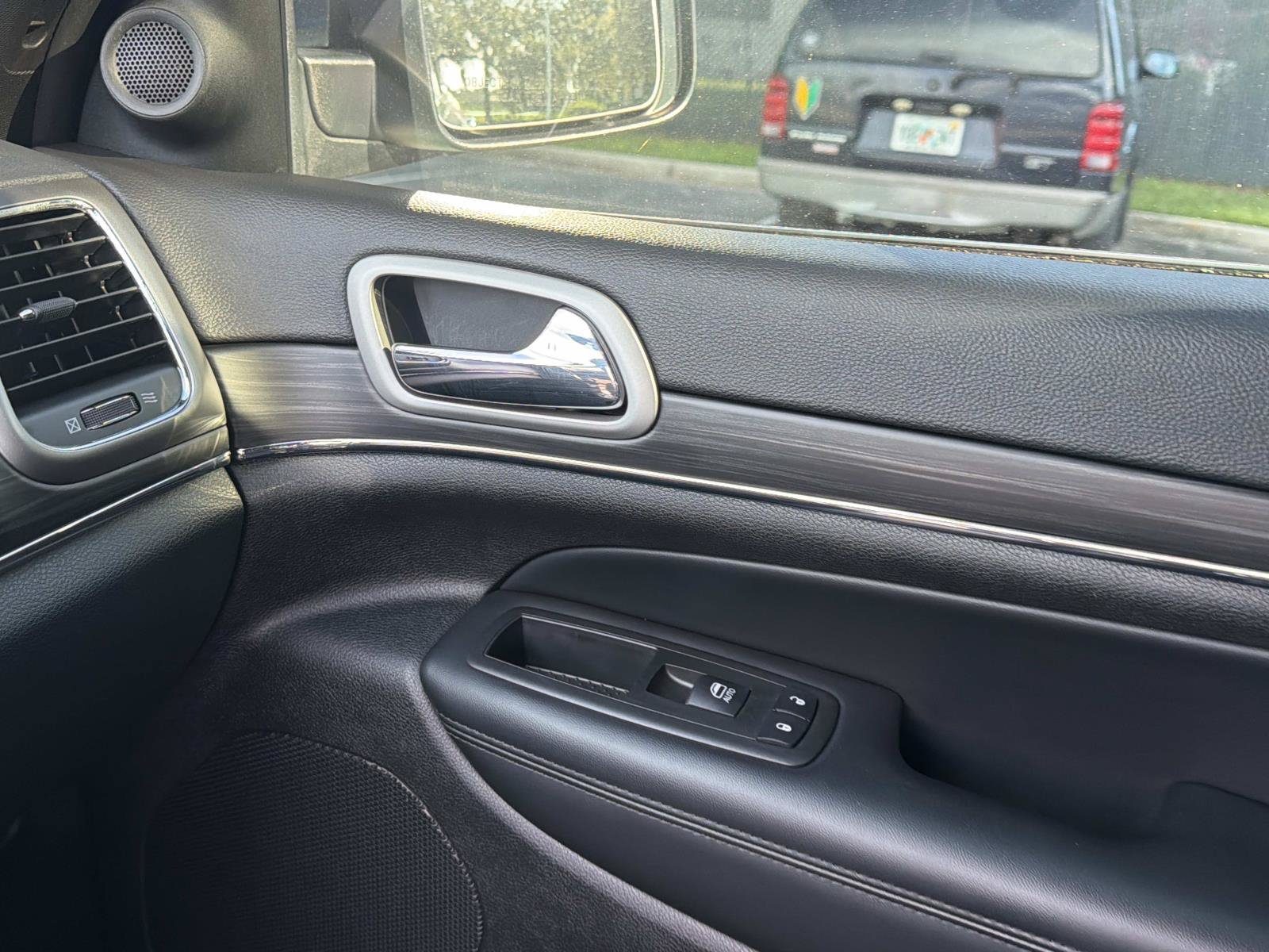Used 2021 Jeep Grand Cherokee Limited RWD image 19