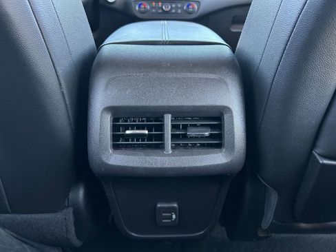 Used 2024 GMC Terrain SLT w/ Elevation Edition FWD image 21