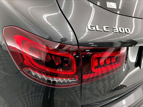 Certified 2022 Mercedes-Benz GLC 300 Grey image 27