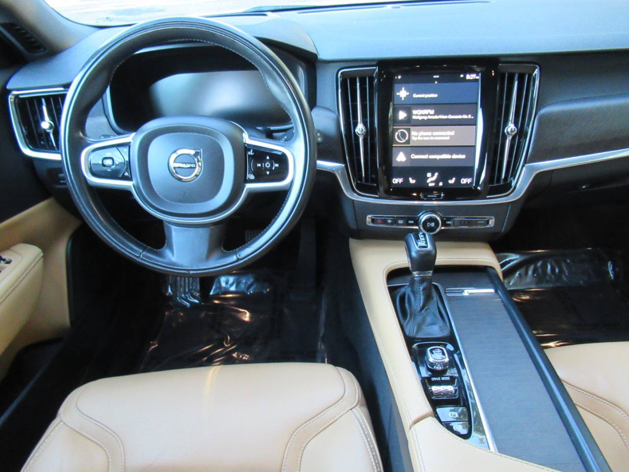 Used 2019 Volvo V90 T6 Cross Country w/ Advanced Package AWD/4WD image 12