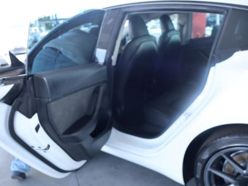 Used 2023 Tesla Model 3 Standard Range RWD image 29
