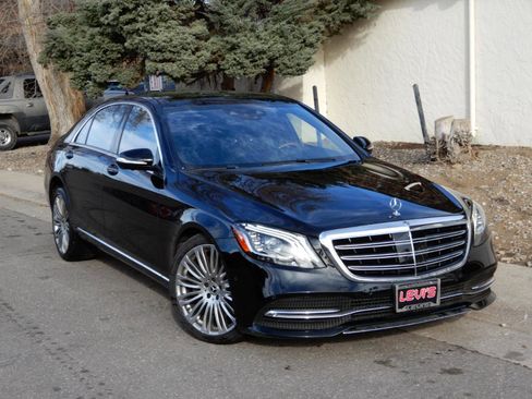 Used 2019 Mercedes-Benz S 560 4MATIC Sedan image 3