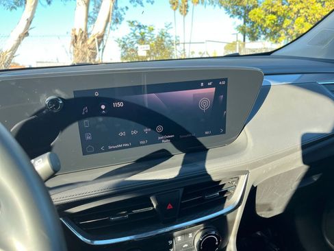 Used 2025 Buick Encore GX Preferred image 18