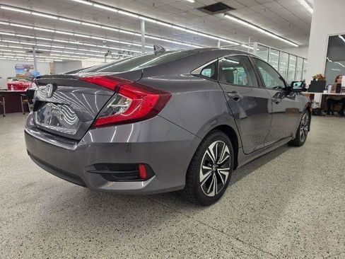 Used 2016 Honda Civic EX-T image 4