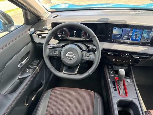 New 2026 Nissan Kicks SR FWD image 17
