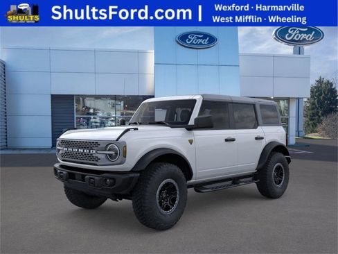 New 2026 Ford Bronco Badlands w/ Sasquatch Package image 1