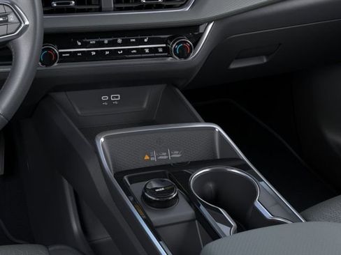 New 2026 Chevrolet Equinox LT w/ Convenience Package II FWD image 23