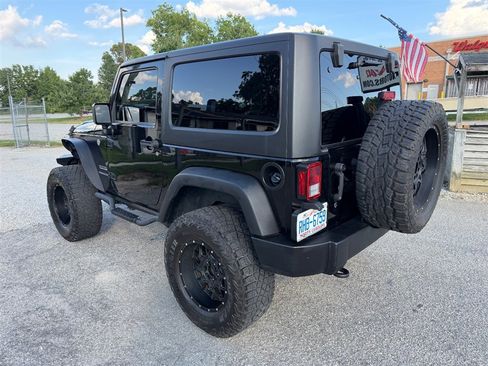 Used 2017 Jeep Wrangler Sport w/ Quick Order Package 24S AWD/4WD image 3