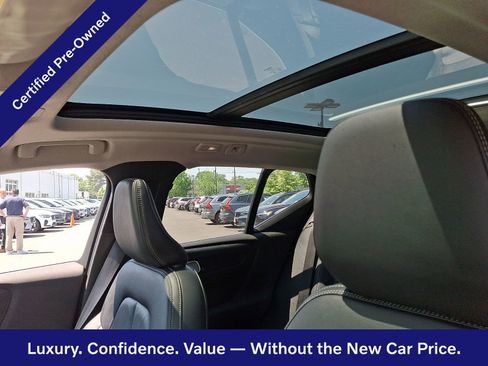 Certified 2023 Volvo XC40 B5 Ultimate w/ Protection Package Premier AWD/4WD image 15