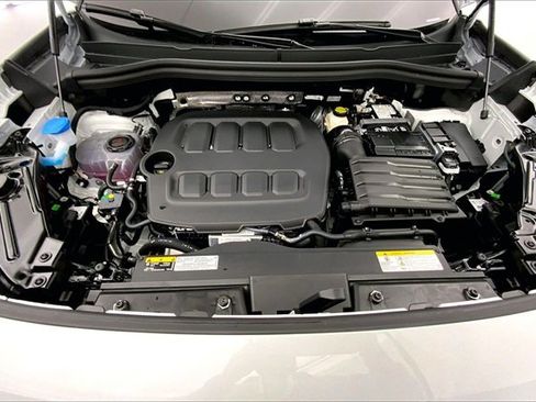 New 2026 Volkswagen Tiguan SEL R-Line image 11