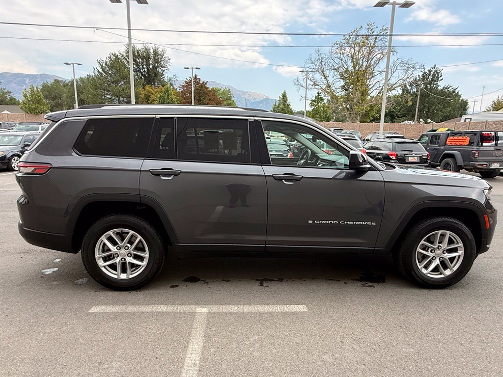 Used 2021 Jeep Grand Cherokee L Laredo w/ Luxury Tech Group I AWD/4WD image 6