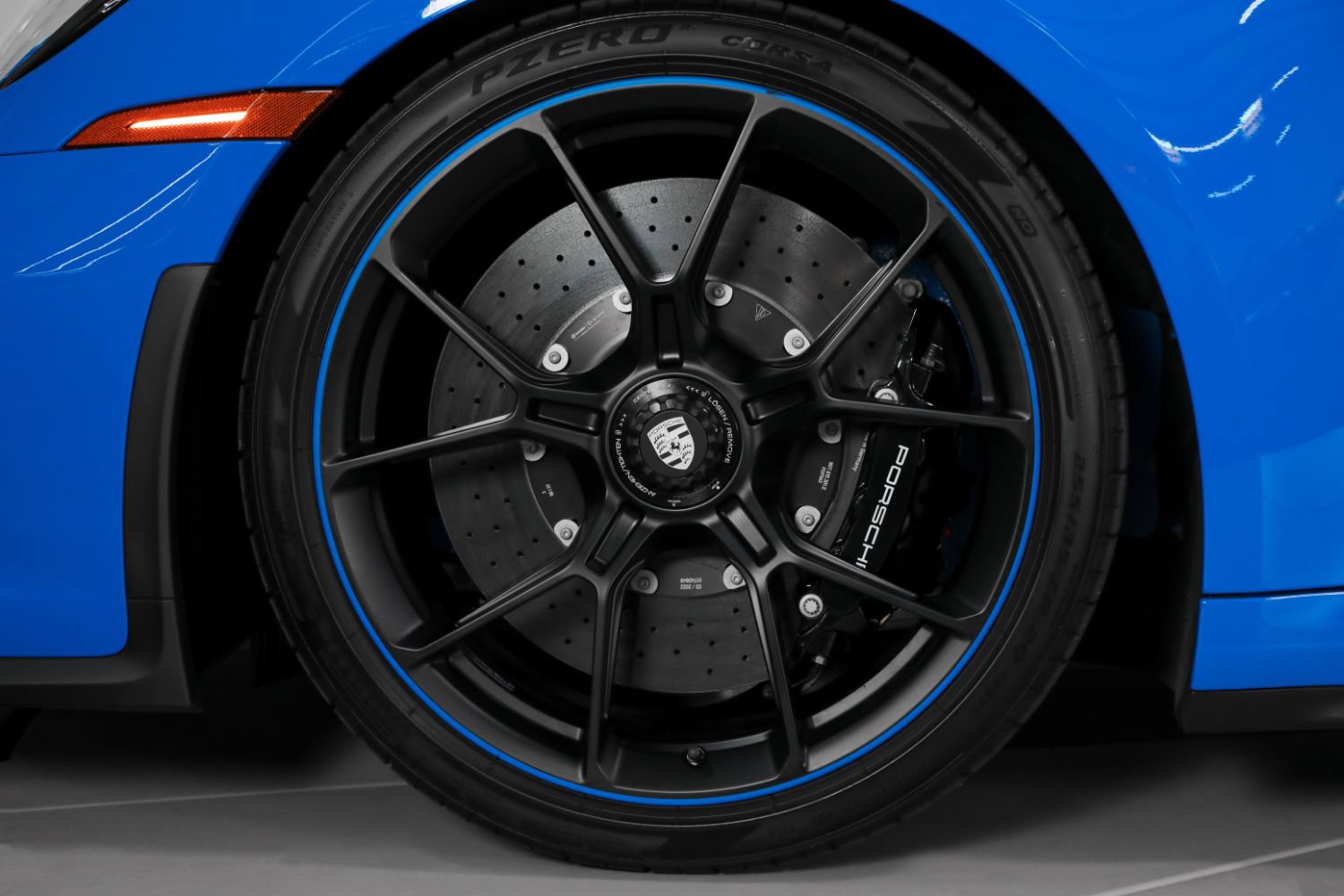Used 2022 Porsche 911 GT3 RWD image 17