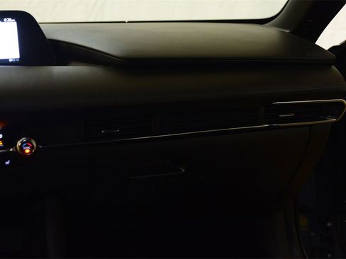 Used 2020 MAZDA MAZDA3 Hatchback w/ Premium Package image 15