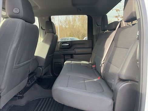 Used 2022 Chevrolet Silverado 2500 Custom w/ Custom Value Package image 25