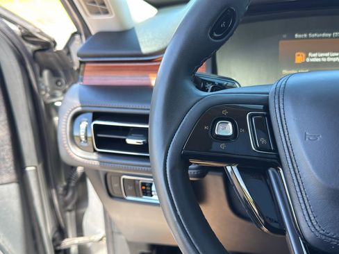 Used 2024 Lincoln Aviator Reserve w/ Jet Package AWD/4WD image 33