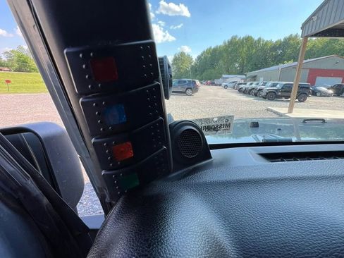 Used 2014 Jeep Wrangler Unlimited Sport w/ Dual Top Group AWD/4WD image 18