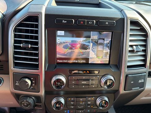 Used 2019 Ford F150 Limited w/ Trailer Tow Package AWD/4WD image 23