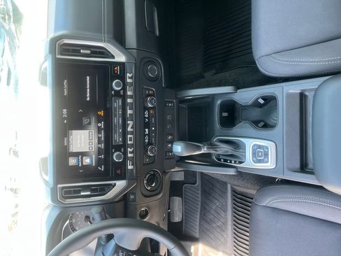 Certified 2026 Nissan Frontier SV w/ All-Weather Content Package AWD/4WD image 28
