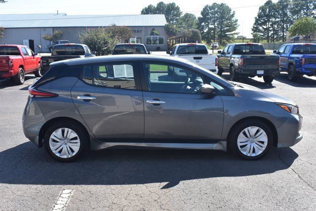 Used 2025 Nissan Leaf S FWD image 4