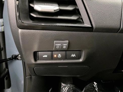 New 2026 Nissan Sentra SR image 28