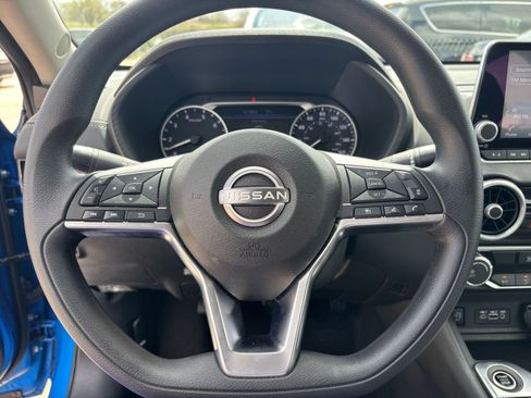 Used 2025 Nissan Sentra SV image 25