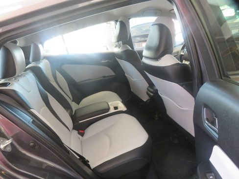 Used 2018 Toyota Prius Prime Premium FWD image 21