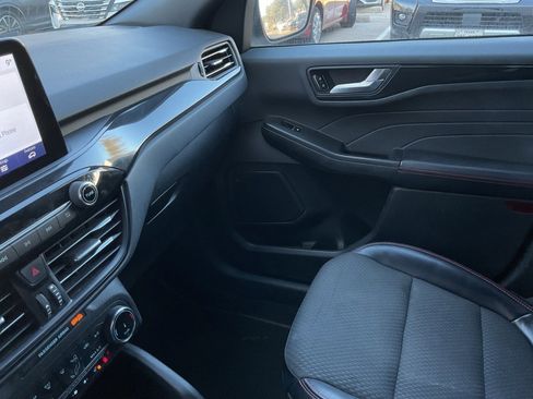 Used 2023 Ford Escape ST-Line image 35