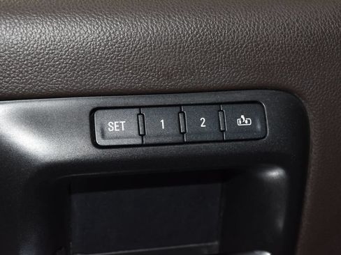Used 2014 Chevrolet Silverado 1500 High Country w/ High Country Premium Package AWD/4WD image 5