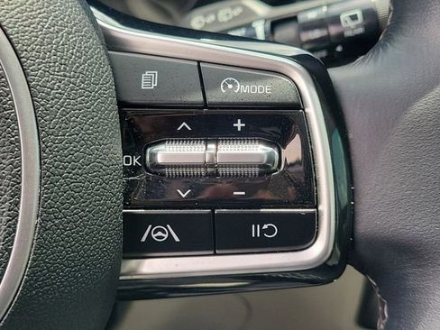 Used 2022 Kia Sorento S w/ Panoramic Sunroof Package image 28