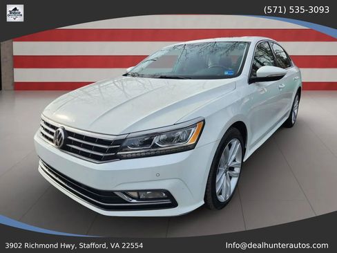 Used 2018 Volkswagen Passat 2.0T SE FWD image 1