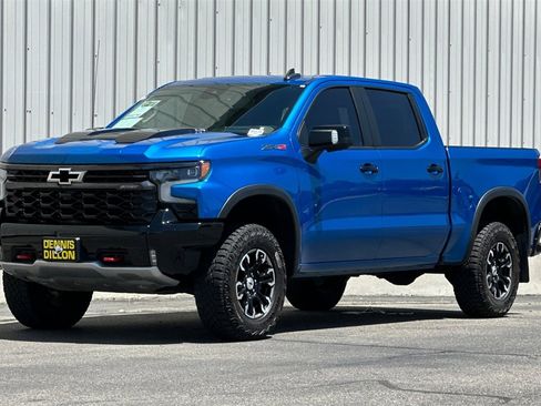 Used 2023 Chevrolet Silverado 1500 ZR2 w/ Technology Package image 9