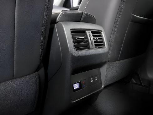 Used 2024 Nissan Rogue SL w/ SL Premium Package FWD image 33