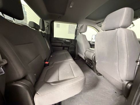 Used 2021 Chevrolet Silverado 2500 Custom w/ Custom Value Package AWD/4WD image 18