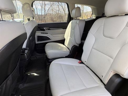 Used 2020 Kia Telluride S image 12