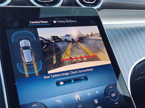 New 2025 Mercedes-Benz GLC 300 4MATIC image 28