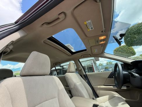 Used 2015 Honda Accord EX image 29