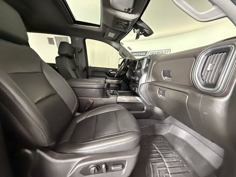 Used 2022 Chevrolet Silverado 2500 LTZ w/ LTZ Plus Package image 31