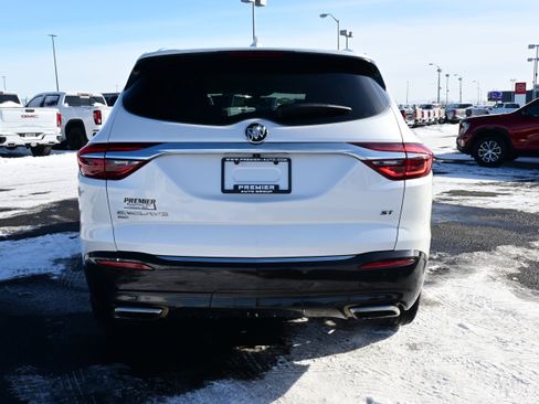 Used 2021 Buick Enclave Essence w/ Sport Touring Edition image 7