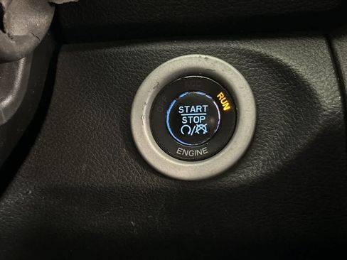 Used 2014 RAM 2500 Laramie w/ Protection Group AWD/4WD image 23
