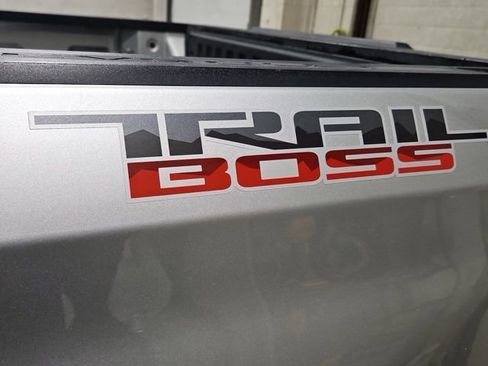 Used 2021 Chevrolet Silverado 1500 LT Trail Boss image 29