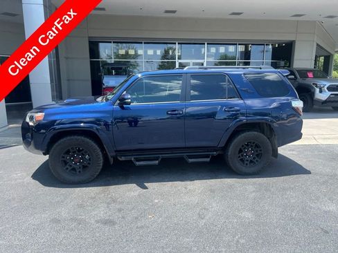 Used 2022 Toyota 4Runner TRD Off-Road Premium w/ Moonroof Package AWD/4WD image 5