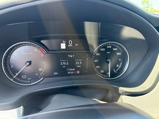 Used 2023 Cadillac XT4 Premium Luxury AWD/4WD image 19
