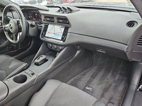 Certified 2025 Nissan Z Performance w/ Floor Mat Package RWD image 14