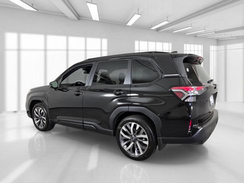 New 2026 Subaru Forester Touring AWD/4WD image 4