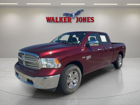 Used 2019 RAM 1500 Classic SLT RWD image 3